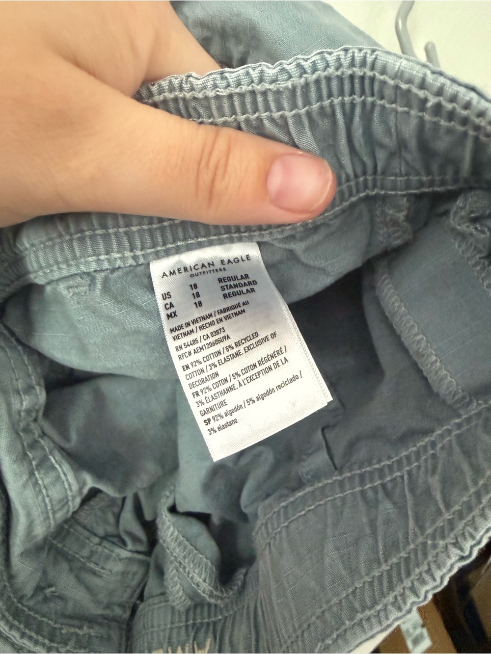 AE baggy jogger with cargo type pockets size 18 - Picture 3 of 7